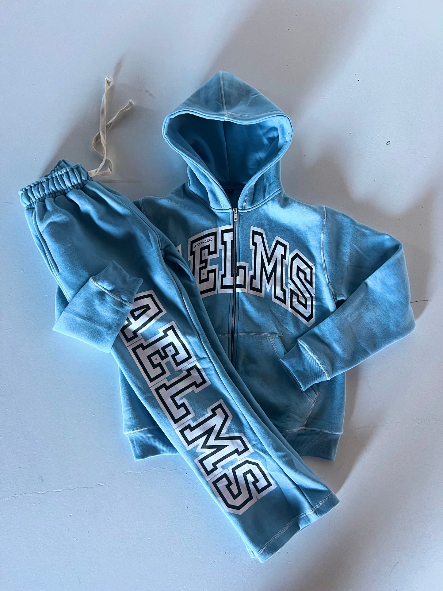 AELMS HOODIE